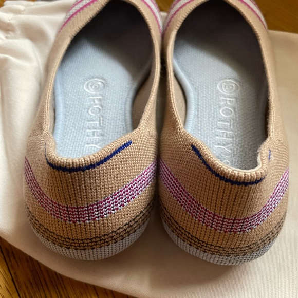 Like New Rothy’s The Merino Flat 6.5 - Picture 6 of 8